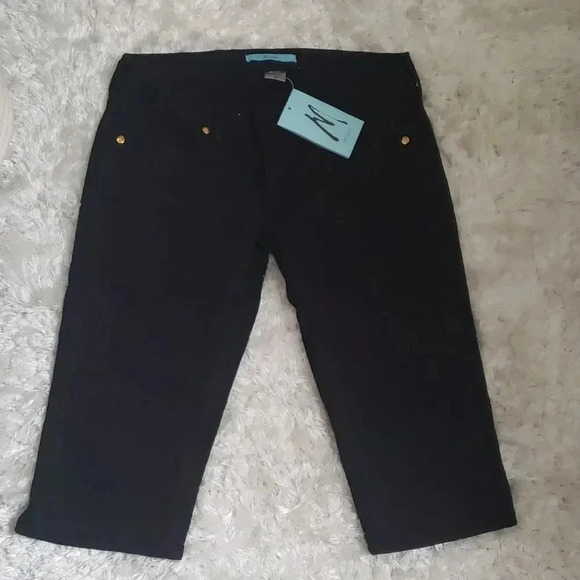 Marciano. Bermudas short size 29 NWT